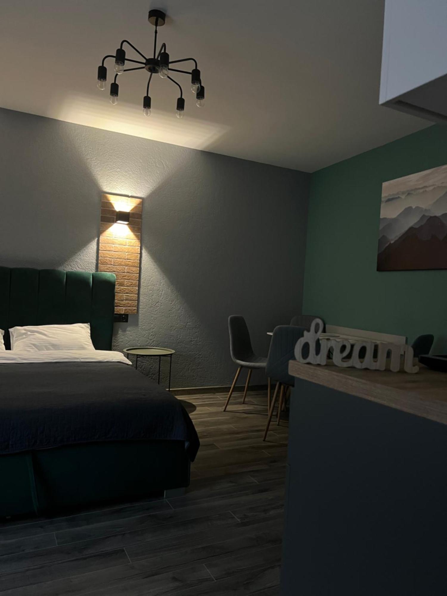 Hotel Menchul Рахів Екстер'єр фото