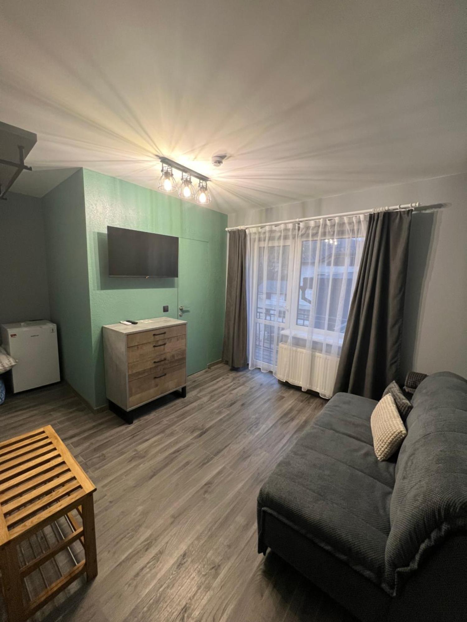 Hotel Menchul Рахів Екстер'єр фото