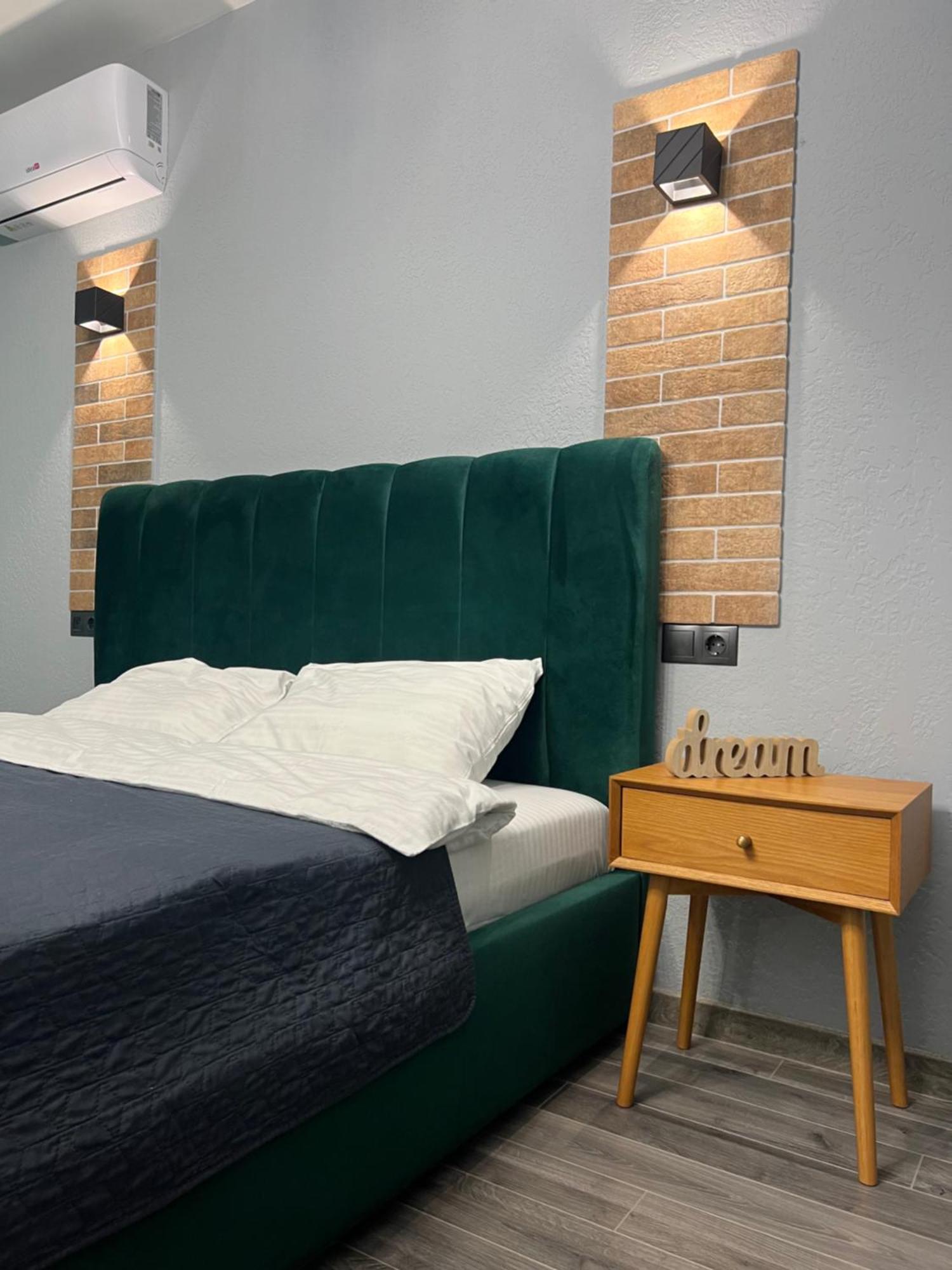 Hotel Menchul Рахів Екстер'єр фото