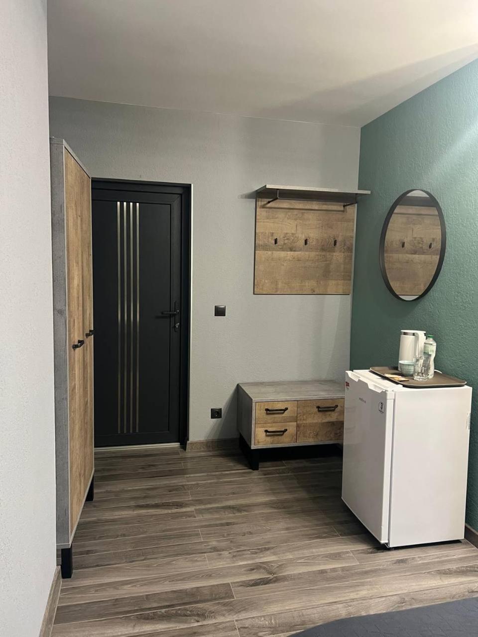 Hotel Menchul Рахів Екстер'єр фото